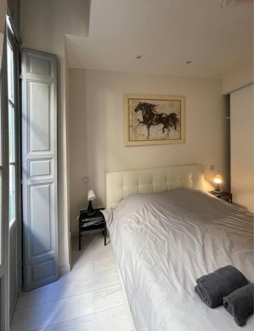 Luxury Apartment In The Heart Of Old Town Nice. Buitenkant foto